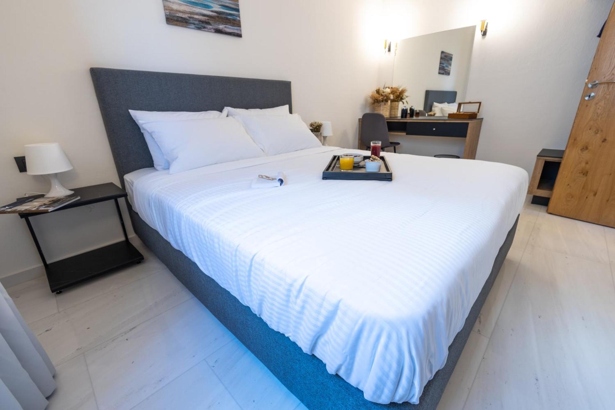 Astron Aparthotel By Estia อนาลิปซี ภายนอก รูปภาพ